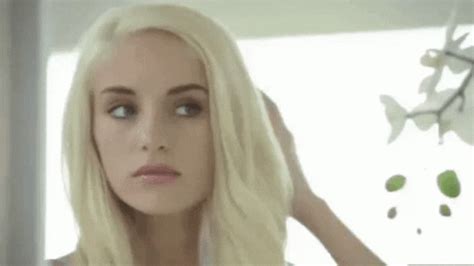 Naomi Woods Duck Mobile Sex HQ Videos .